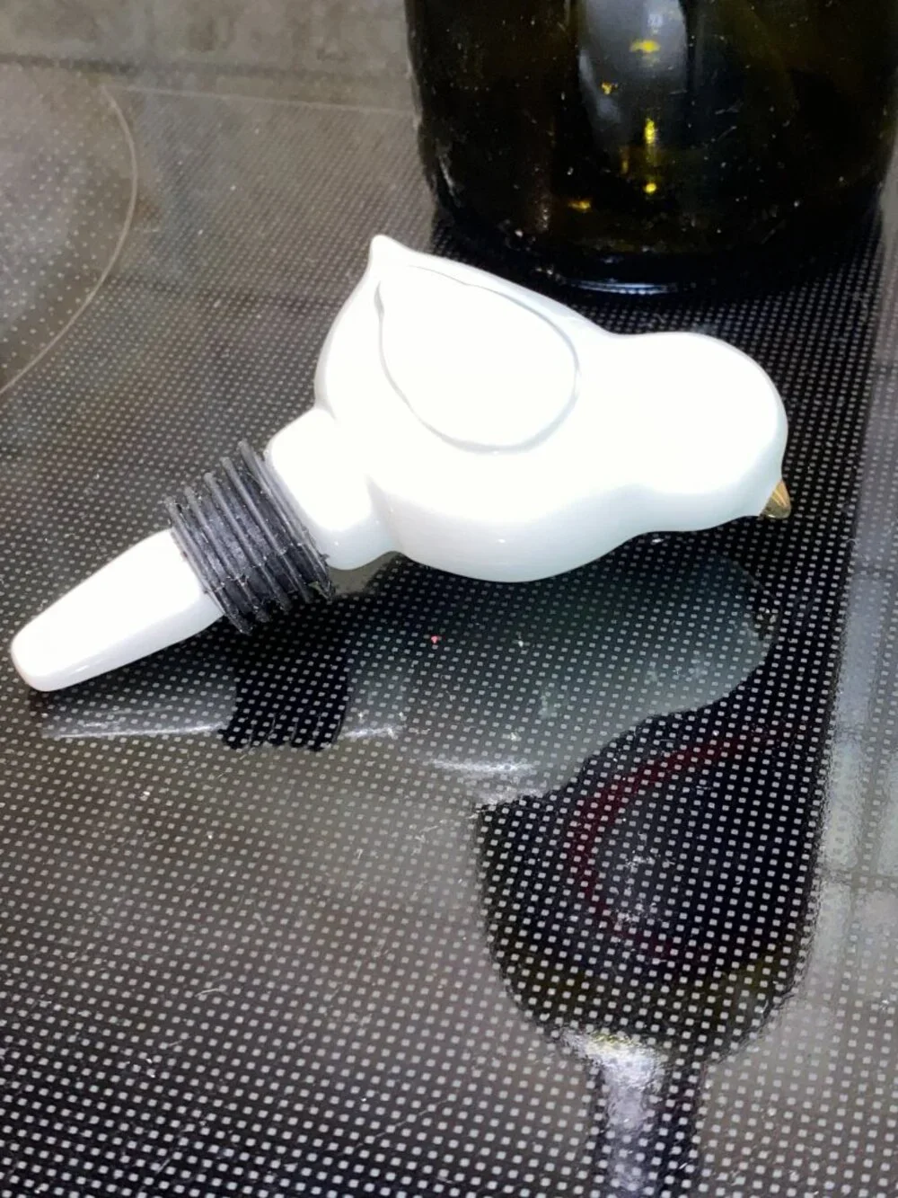 Adorable White Glazed Porcelain CHICK Wine Bottle Stopper by Threshold